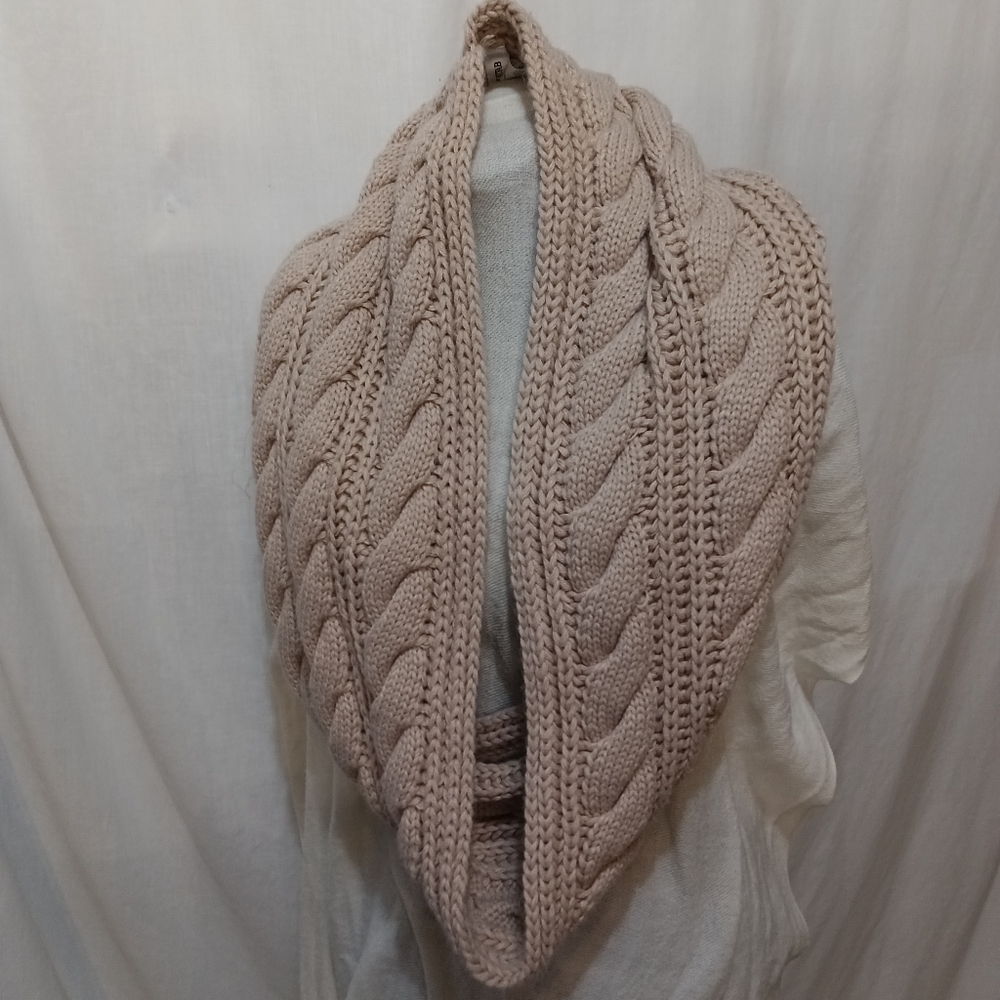 Cable Knit Infinity Scarf